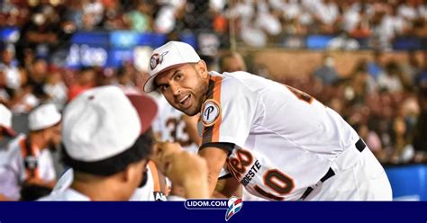 Gigantes Del Cibao Firman Al Dirigente Luis Urueta Y Al Coach De