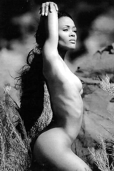 Naked Robin Givens Added 07 19 2016 By MarcDo62