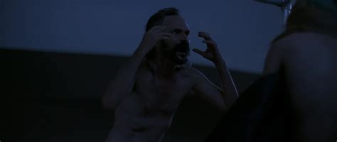 Auscaps Jeremy Davies Buttcrack In Adventures Of The Naked Umbrella