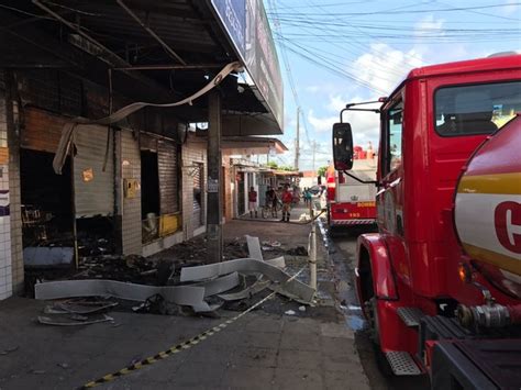 G Loja Registra Inc Ndio Dias Ap S Ser Destru Da Por Fogo Em Jo O