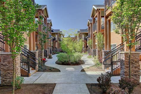 Woodland Commons Apartments Bellevue Wa