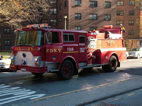 Mack Cf Foam Engine Fdny Fire Trucks Fdny Fire Engine