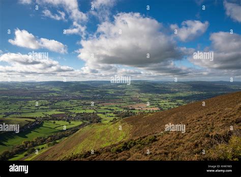 Llanbedr Dyrffyrn Clwyd Hi Res Stock Photography And Images Alamy