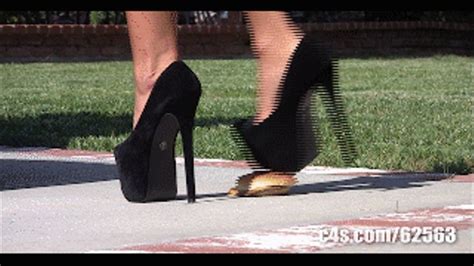 Valentine Network BBW Giantess Car Crush Mobile