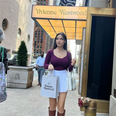 Sofia Gomez's Leak: A Story of Resilience and Recovery - hczi0dx