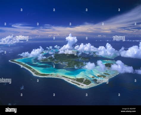 French Polynesia Leeward Archipelago Bora Hi Res Stock Photography And