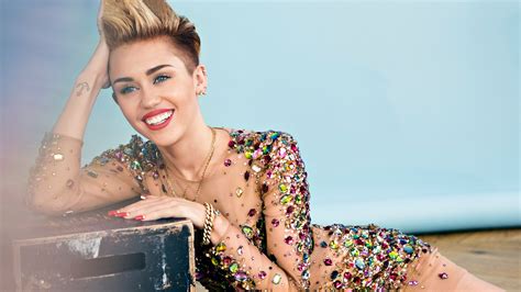 Miley Cyrus Wallpapers Hd Wallpapers Id