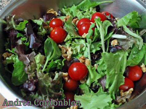 CORDONBLEU ENSALADA TIBIA DE POLLO CON BROTES TIERNOS Y TOMATE CHERRY