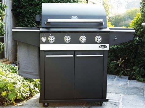 Robusto Een Krachtige Knaller Van Een Outdoor Kitchen