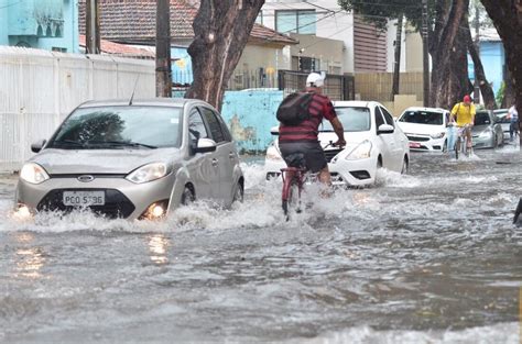 Apac Emite Novo Alerta E Eleva Intensidade De Chuvas Para Rmr Zona Da