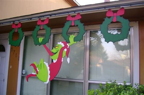 The Grinch House Decor – Homemy