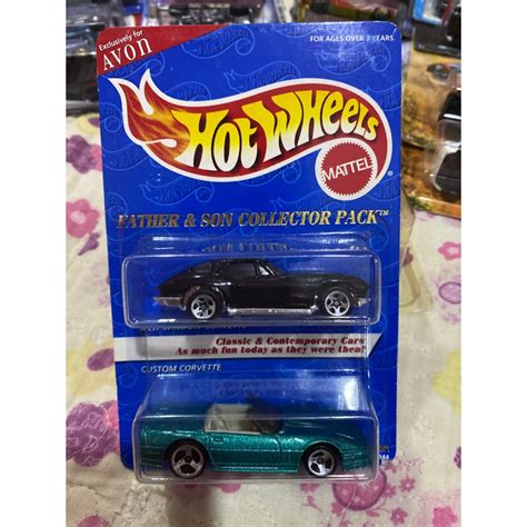 Hot Wheels 2 Pack Father Son Collector Pack Split Window Corvette Custom Corvette Avon