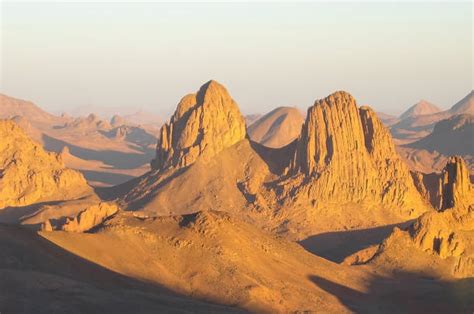 6200 Algeria Mountains Stock Photos Pictures And Royalty Free Images