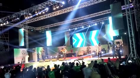 Badshah Concert Indira College Saat Samundarbest Rap By Badshah Youtube