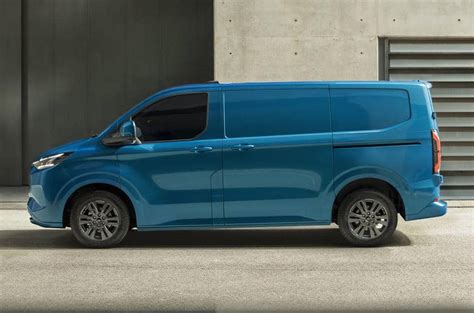 NEW FORD E TRANSIT CUSTOM 2023 ELECTRIC VAN Crusader Vans