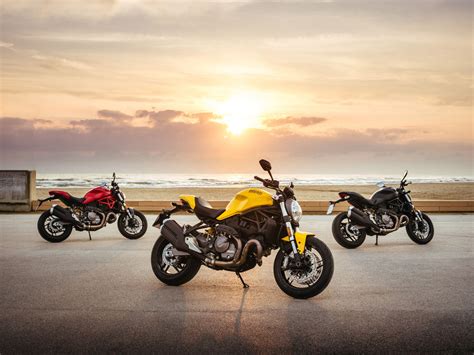 Motorrad Vergleich Yamaha Xsr Vs Ducati Monster