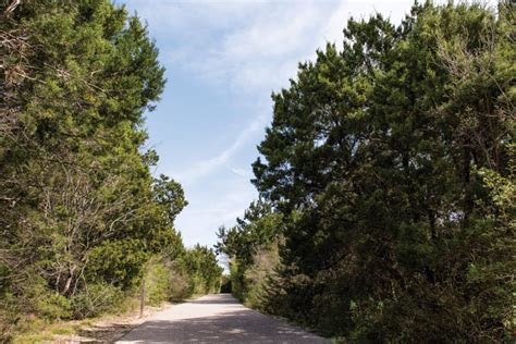 10 Great Hikes In San Antonio And The Hill Country San Antonio Magazine