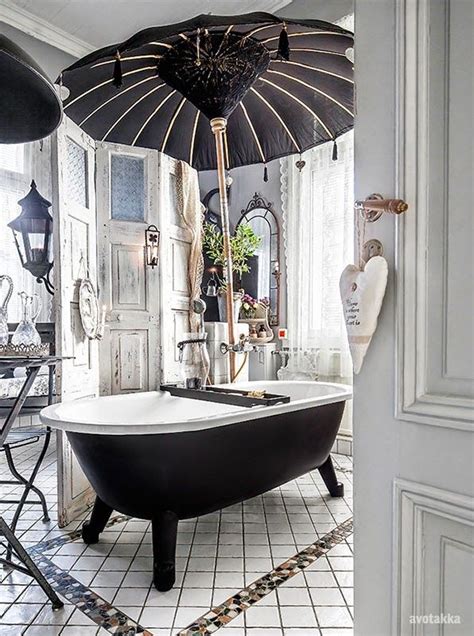 20 Hollywood Glamour Bathroom Decor The Urban Decor