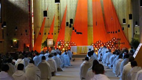 Taizé Religion Cet été la communauté de Taizé avance sur son