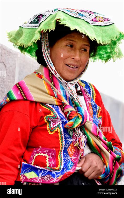 Peruvian Woman In Traditional Costume Cusco Peru Stock Photo Alamy