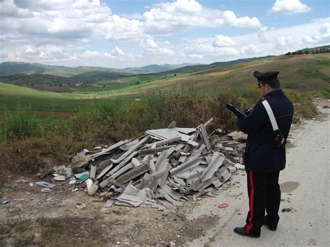 Vallelunga I Carabinieri Scoprono E Sequestrano Una Discarica Abusiva