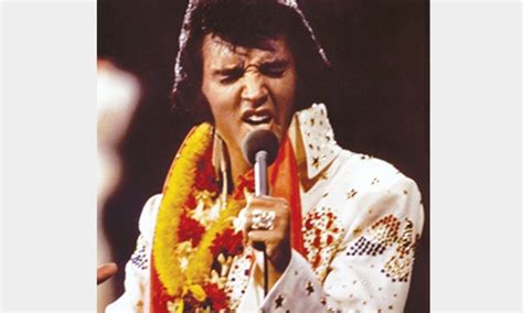 Elvis Returns To Las Vegas Newspaper Dawncom