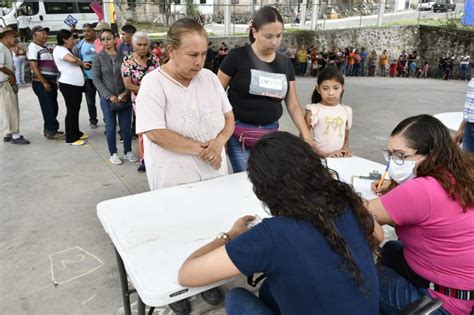 Dif Municipal Entrega Despensas Y Cobijas A Las Familias Afectadas Por