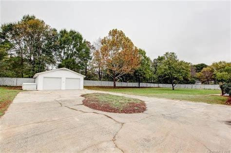 1014 West Catawba Ave Mount Holly Nc 28120 Mls 3447730 Redfin