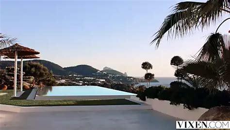 The Sexy Detective High Heels Blowjob Porn Feat Claudia Antonelli By Faphouse Xhamster