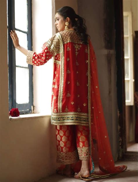 Pin By Hira Khan On Shazia Long Blouse Designs Latest Dress Design