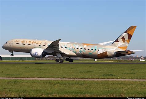 A Bln Etihad Airways Boeing Dreamliner Photo By Joost Alexander