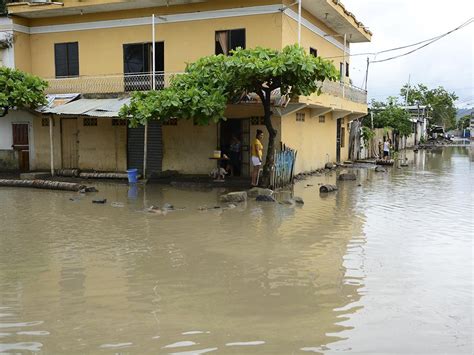 Lluvias Provocan Inundaciones En Varios Sectores De Portoviejo El