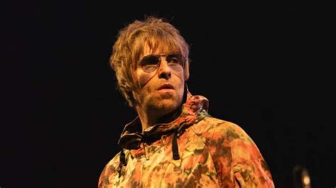 A Nova E Surpreendente Treta Entre Liam Gallagher E Baixista Do Sex Pistols