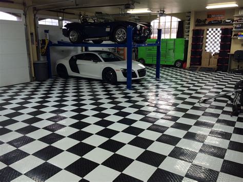 Checkered Garage Floor Mats