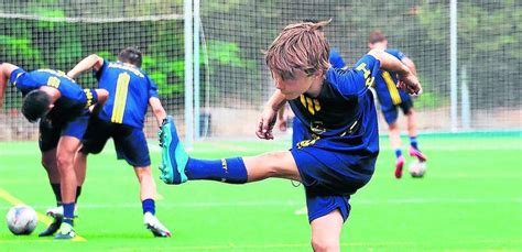 Ni Os Tras Los Pasos De Messi Solo De Cada Federados Llega A