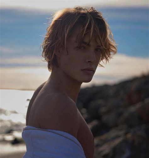 Pinterest In Surfer Hair Blonde Guys Portrait