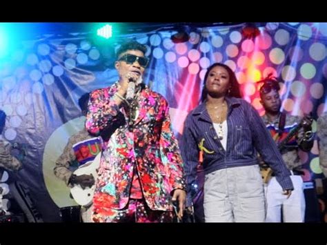 Botala Ndenge Cindy Le Coeur Na Koffi Olomide Bapesani Busou Na Concert