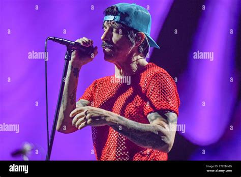 Anthony Kiedis Vocals Red Hot Chili Peppers Live In Buenos Aires
