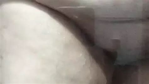 Rijpe Bbw Alex Met Grote Tieten Onder De Douche Wie Wil Er Helpen Deze Grote Tieten In Te