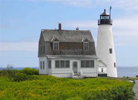 Lighthouse Lover's Itinerary: A Unique Southern Maine Vacation Excursion