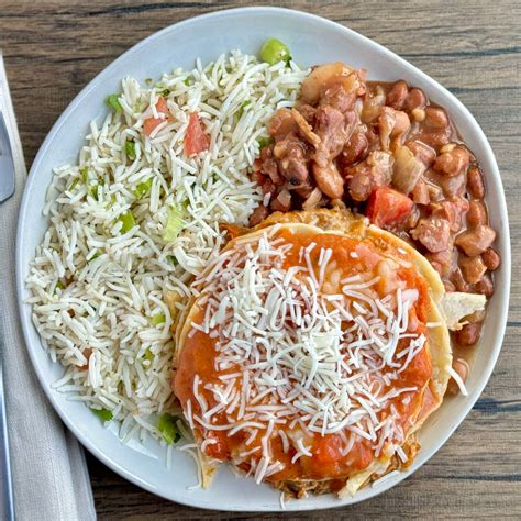 Red Chicken Enchilada Plate Eatflavorly