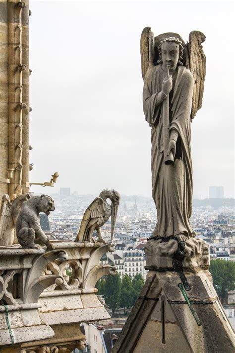 Sculptures In Notre Dame De Paris Paris Statue Notre Dame France