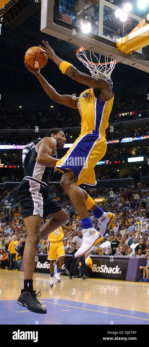 Achilles Kobe Reverse Dunk