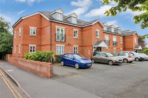 Knight Court Linen Street Warwick 2 Bed Apartment £225000