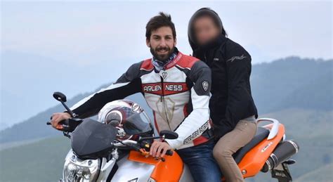 Perde Il Controllo Della Moto Finisce Contro Il Guard Rail Morto 31enne