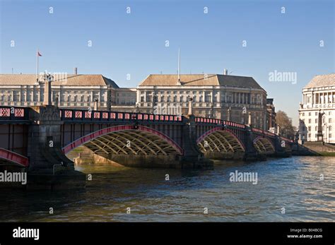 Lambeth Bridge London Stock Photo - Alamy