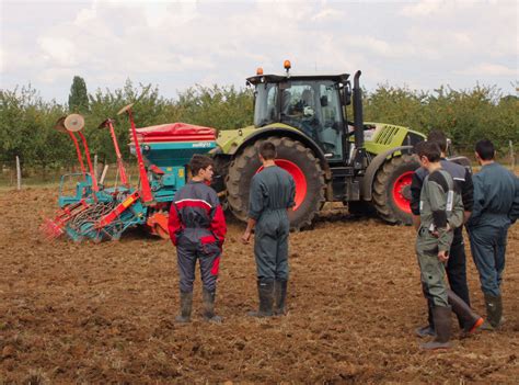 Cs Tracteurs Machines Agricoles Campus Terre Avenir Alen On Et S Es