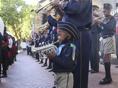 South Africans line up to pay their last respects to Desmond Tutu : NPR