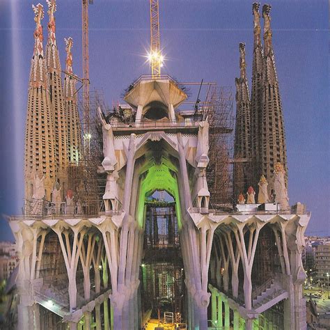 Margaret Goldsack ARCH 1390 Temple Of The Sagrada Familia Antoni