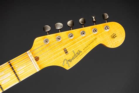 Fender Custom Shop 1956 Stratocaster Relic – Sunburst – GuitarPoint